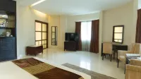 The Avenue Hotel & Suites - 3-Star