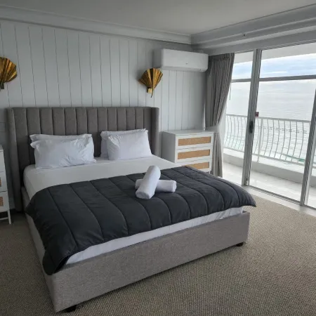 Burleigh Surf Apartments