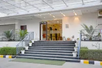 Starlit Suites Neemrana - Mountain view