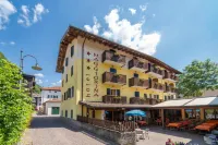 Albergo Maggiorina - balcony