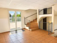 Hotel Constantin Các khách sạn gần Cầu La Mã
