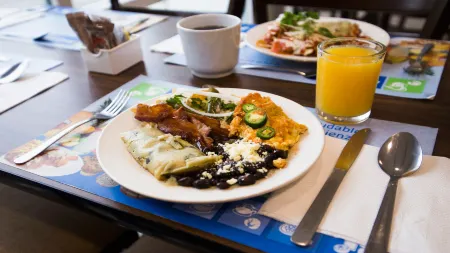 Holiday Inn Express Tuxtla Gutierrez la Marimba Отели в г. Тустла-Гутьеррес