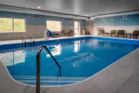 Holiday Inn Express & Suites Charleston-Kanawha City