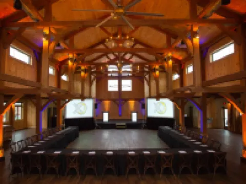 Holiday Inn Express & Suites SPRINGFIELD NORTH by IHG Hotels in Springfield