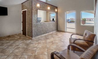 Super 8 by Wyndham Clayton