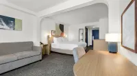 Spark by Hilton Biloxi Ocean Springs