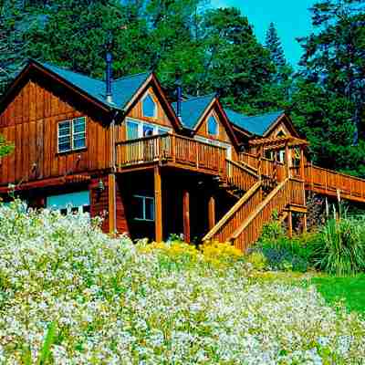 Inn at Schoolhouse Creek Hotel Exterior