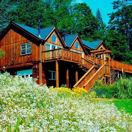 Inn at Schoolhouse Creek