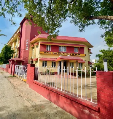 Hotel Basundhara Hotels in Shantiniketan