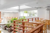 Kuredhi Beach Inn - Bữa sáng