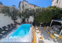 Hôtel Mademoiselle - Beach