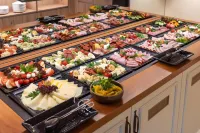 Hotel Ludwigs - Breakfast