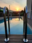 Petit Hotel - Pools