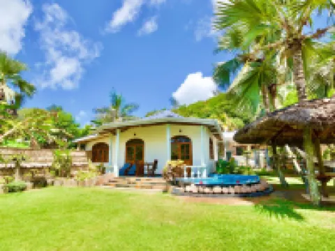 La Petite Maison and Sea Splash Hotels in Praslin Island