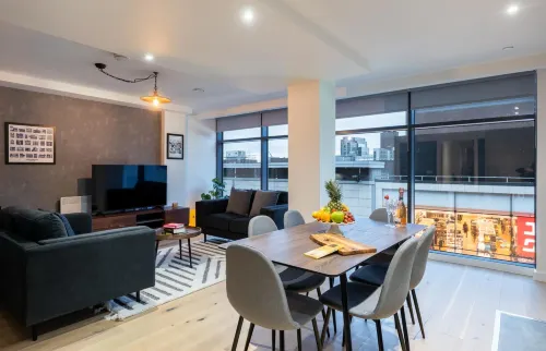 Kula Manchester - Condos