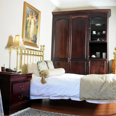 Candlewoods Guesthouse