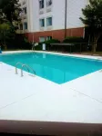 Days Inn by Wyndham Macon I-75 North - Kolam Renang