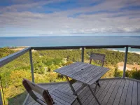 Chris's Beacon Point Restaurant & Villas Hotels in Apollo Bay