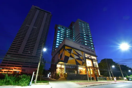 Siam Oriental Hotel - Mountain view