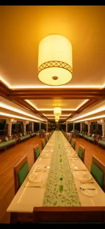 Marvelous Boathouse Отели рядом с достопримечательностью «Кидангампарамбу Сри Буванесвари Темпл»