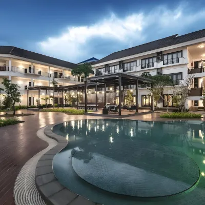 Lido Lake Resort by Mnc Hotel Hotels near Cigombong