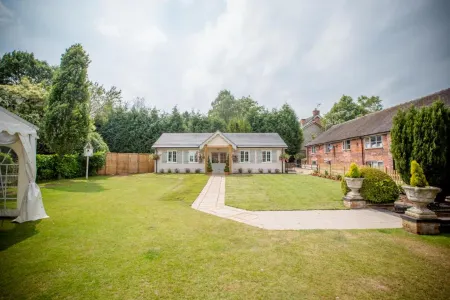 Slaters Country Inn Отели рядом с достопримечательностью «Парк Батпул»