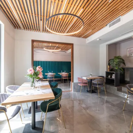 Campeador Inn Отели рядом с достопримечательностью «Торговый центр Cluj Iulius Mall»