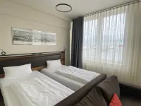Motel Plus Schönefeld Hotels in Schonefeld