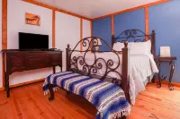 Round Top Hotel - parking