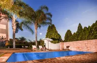 Golden Horse Hotel - Pools