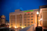 Courtyard Norfolk Downtown Hotels in Portsmouth