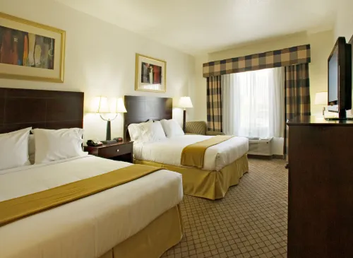 Holiday Inn Express & Suites CHILDRESS by IHG Hotels in Childress