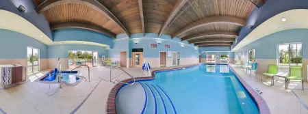 Holiday Inn Express & Suites Siloam Springs