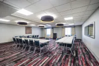 La Quinta Inn & Suites by Wyndham Chattanooga-Hamilton Place Hotels in Harrison