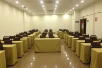 Tryp by Wyndham Varginha Cafe Royal