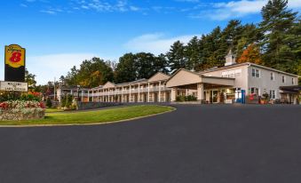 Super 8 by Wyndham Lake George/Downtown