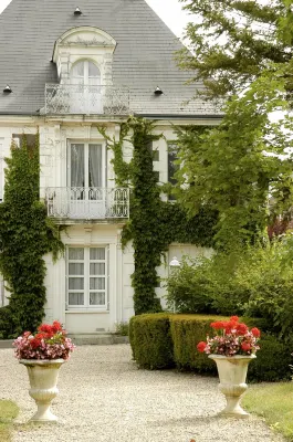 Logis Hôtel Restaurant Hermitage Hôtels à : Buzançais