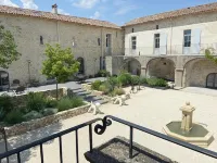 Domaine de la Bedosse Ξενοδοχεία στην πόλη Ales