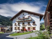 Pension der Steinbock - Das 300 Jahre Alte Bauernhaus - Tirol Hotels in 