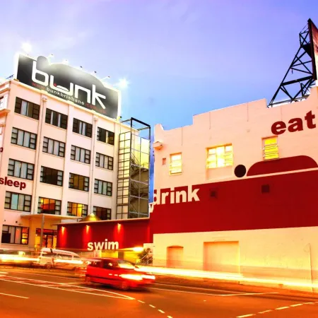 Bunk Brisbane Отели рядом с достопримечательностью «Кастом Хаус»