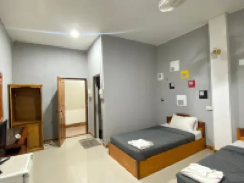 Hom Pho Gusethouse โรงแรมในห้วยทราย