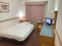 Hotel Alpha-One Iwakuni Hotel dekat Old Mekata Family's House