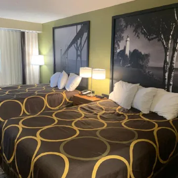 Super 8 by Wyndham Petoskey