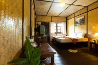 Nakakiri Resort & Spa Hotels in Thong Pha Phum