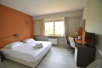 Sleep & Go Brussels Expo Hotel فنادق في Grimbergen