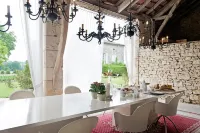 Domaine de l'Isle Basse - Bed and breakfasts