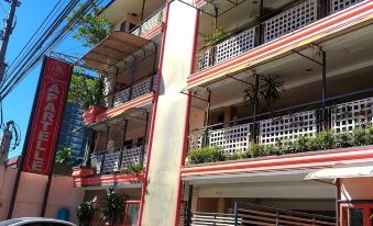 Sola Eleganza Apartelle