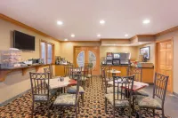 Lincoln Sands Oceanfront Resort, Ascend Hotel Collection