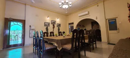 Hotel Temple on Ganges Отели в г. Варанаси