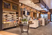 DoubleTree by Hilton Lafayette East - breakfast